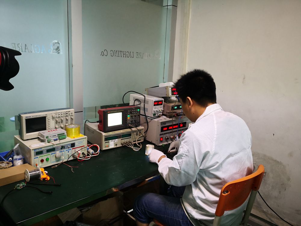 拉斯维加斯游戏光电的电子检测装备便于研发测试产品的电器性能