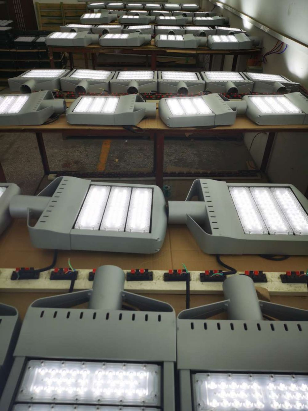 led路灯一样平常几多瓦(怎样选择功率)_拉斯维加斯游戏集团
